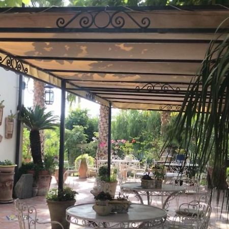 Bed and Breakfast La Capanna Di Giuseppe E Maria Таорміна Екстер'єр фото